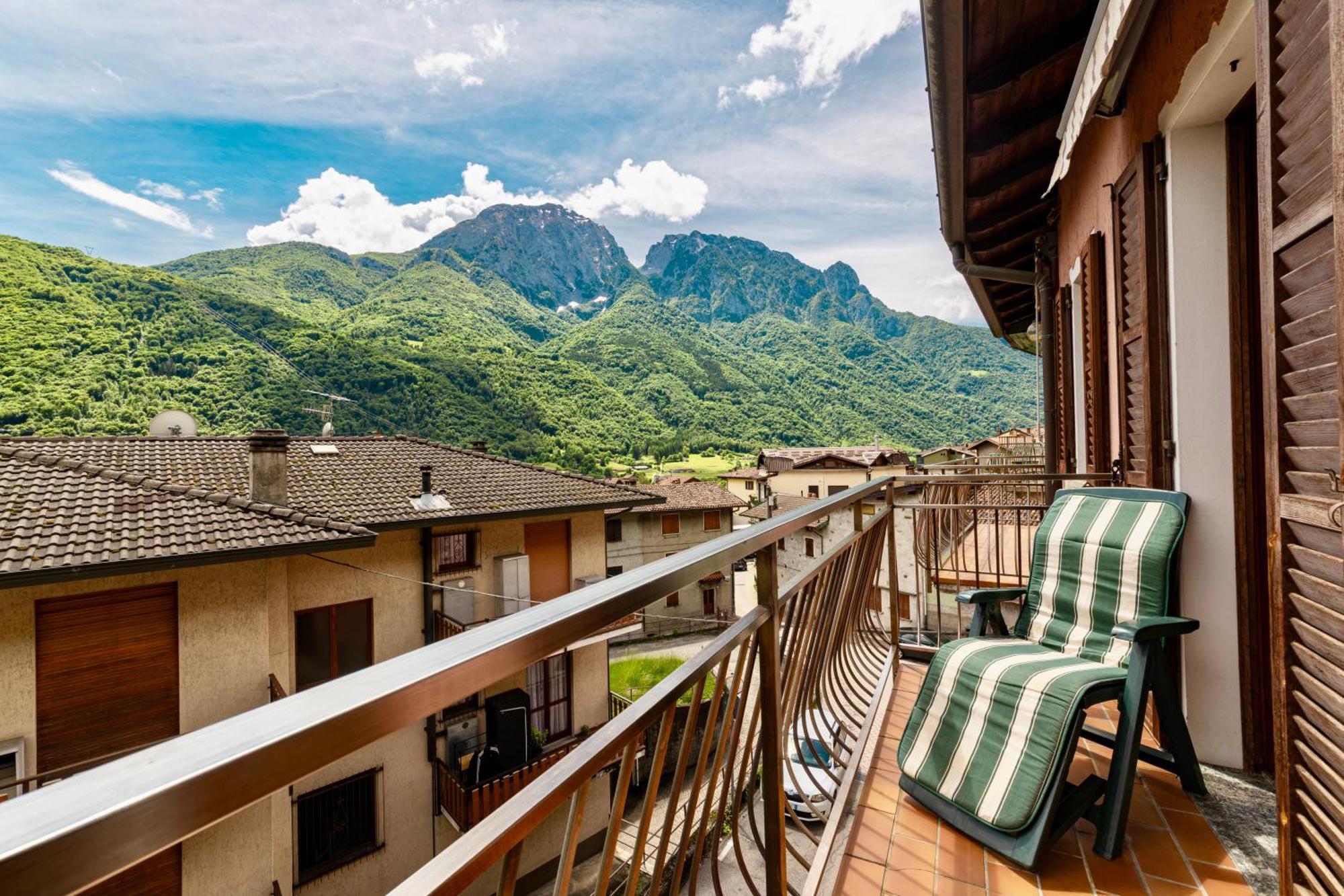 Appartamento Vista Grigna, Natura,Sport E Relax Primaluna Luaran gambar